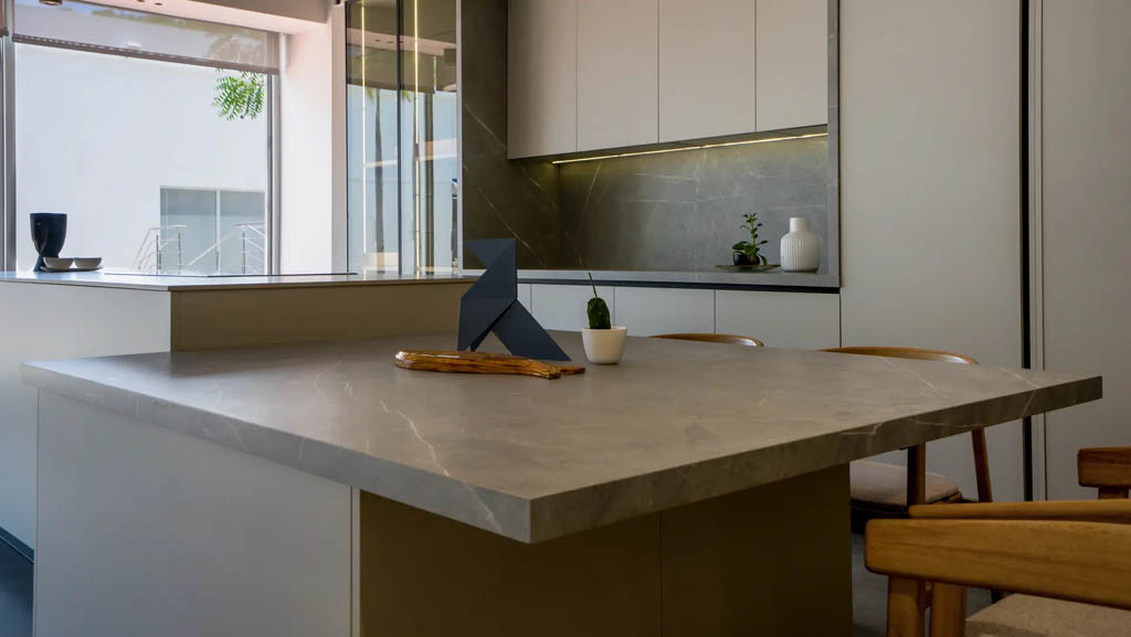 ascale_armanisilver_7.jpg