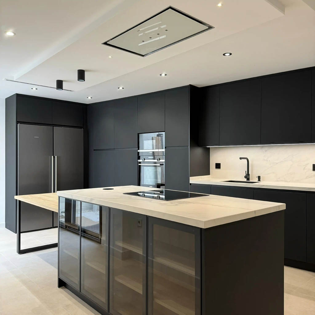 ascale_grassiwhite_1.jpg