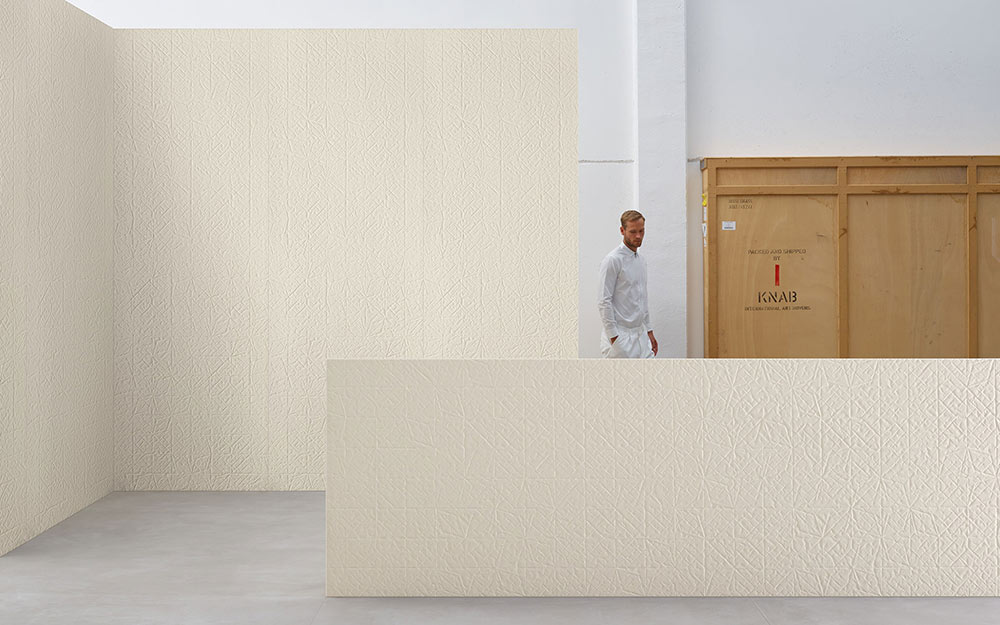 mutina_foldedxl_1.jpg